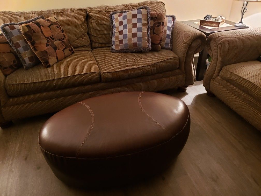 🏈 Football Leather Ottoman!!!🏈