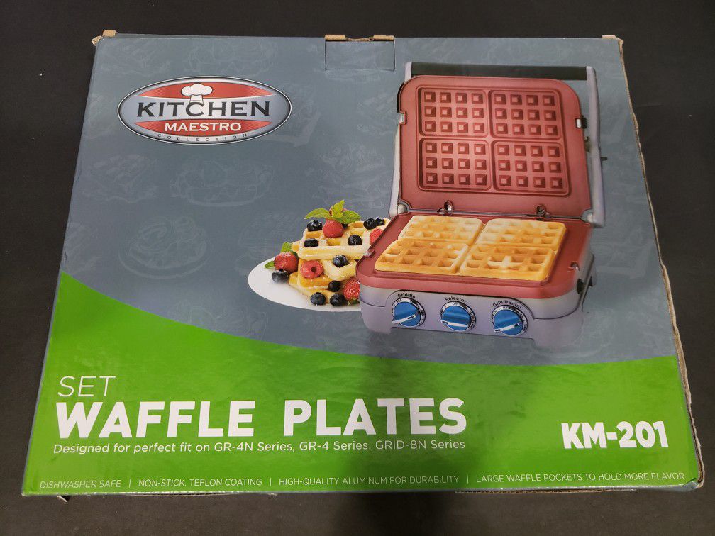 Set Waffle Plates. Kitchen Maestro