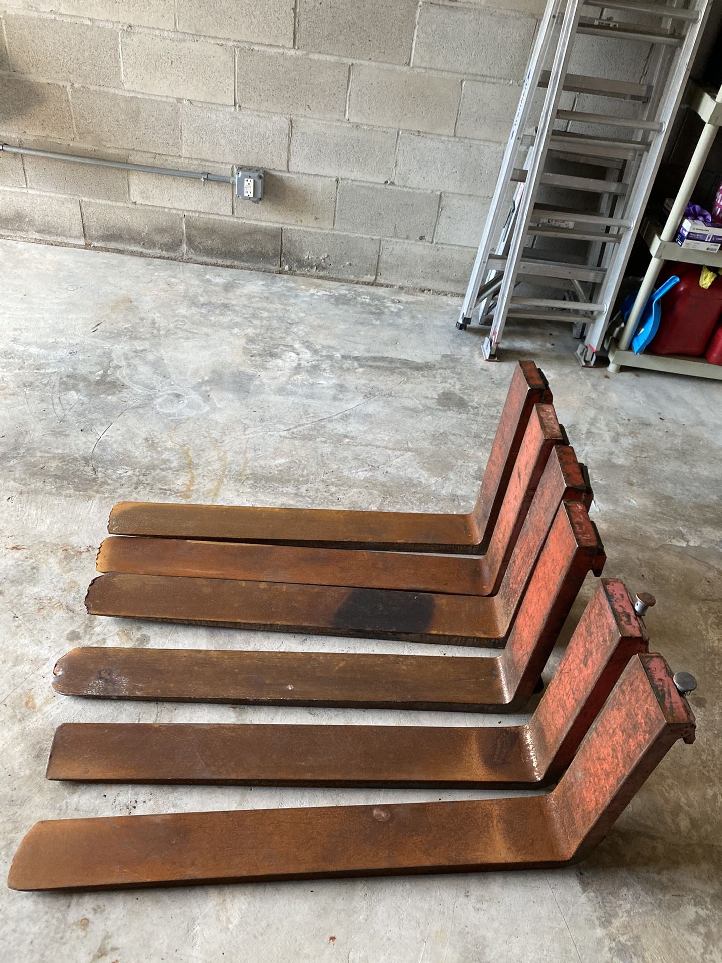 Forklift forks