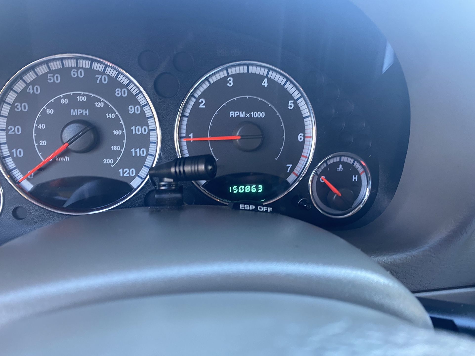 2006 Jeep Liberty Limited / fully loaded / 4x4 Has 150k Runs and drives excellent / clean title / no issues $5300