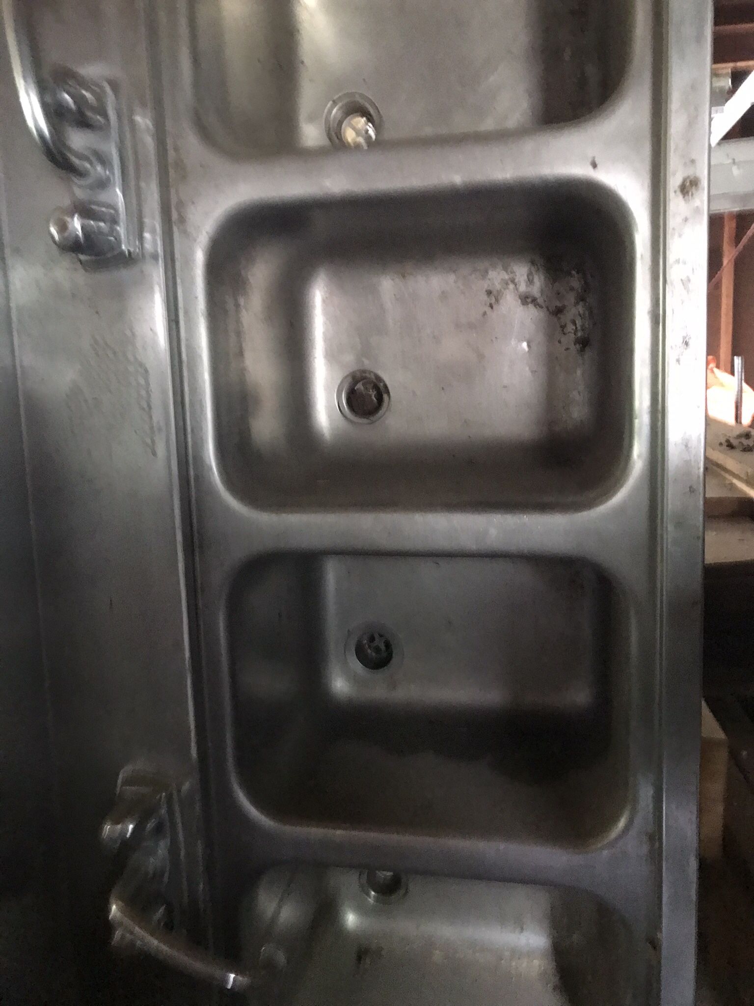 4 Bin Bar Sink Ten Foot Long