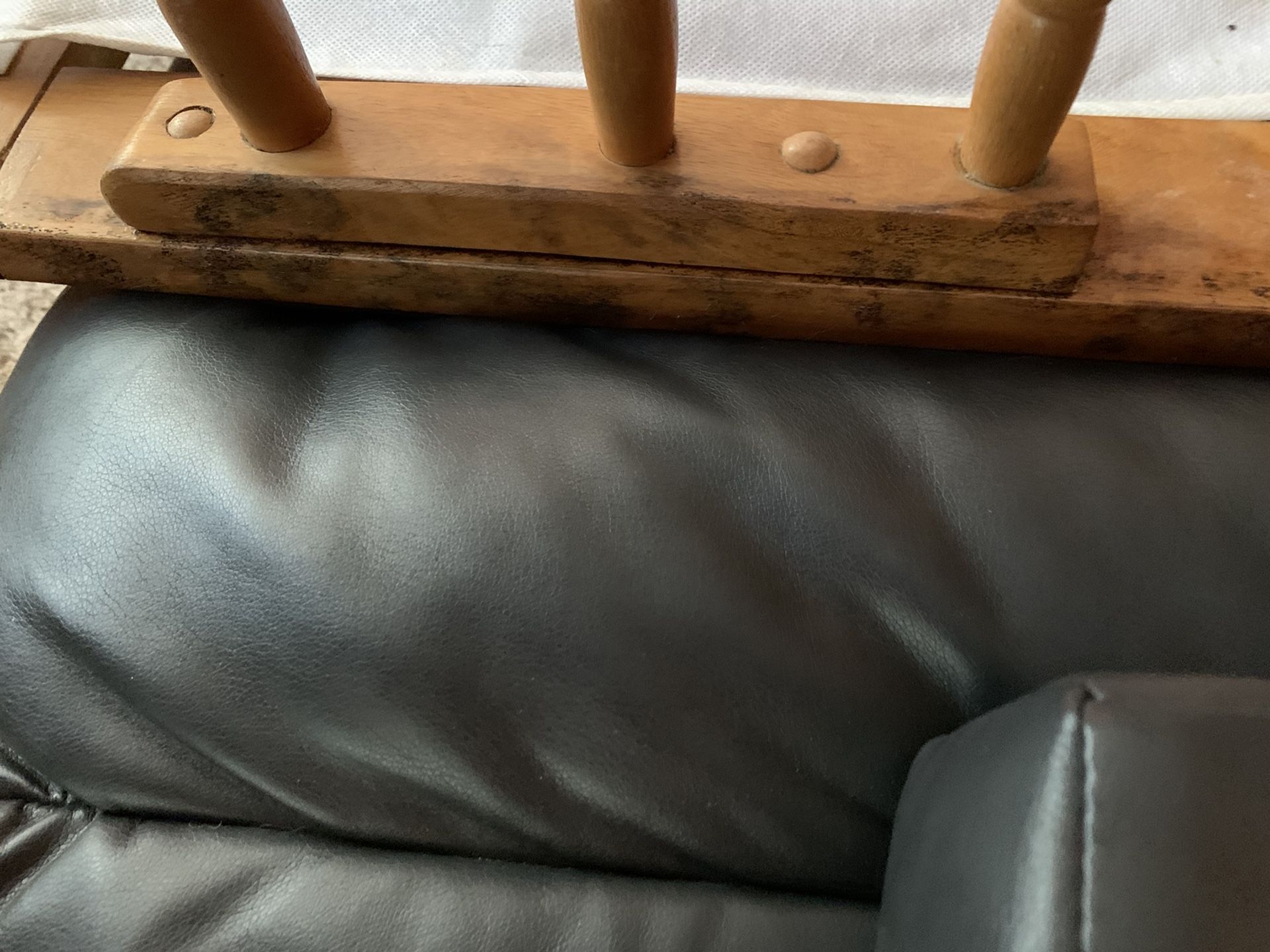 Glider w/ Ottoman