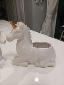 Unicorn 🦄 Pot And Holder.  Set Of 2  $20 Thumbnail