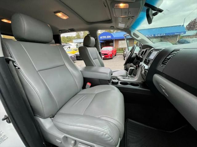 2015 Toyota Sequoia