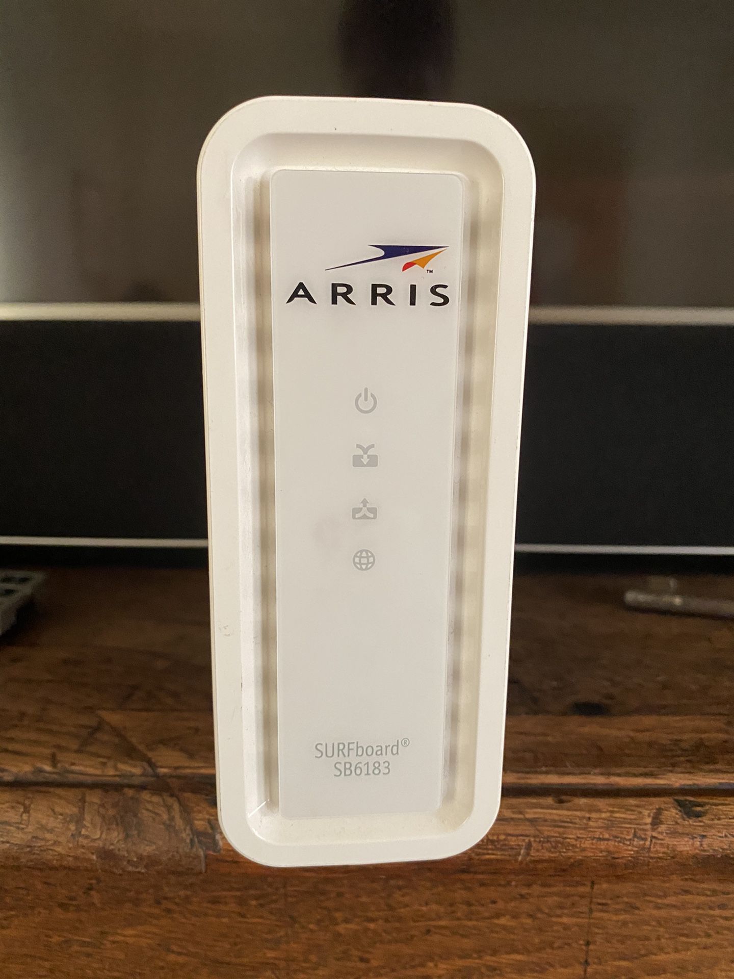 Arris 6183 Modem- Like New! Works great with Cox
