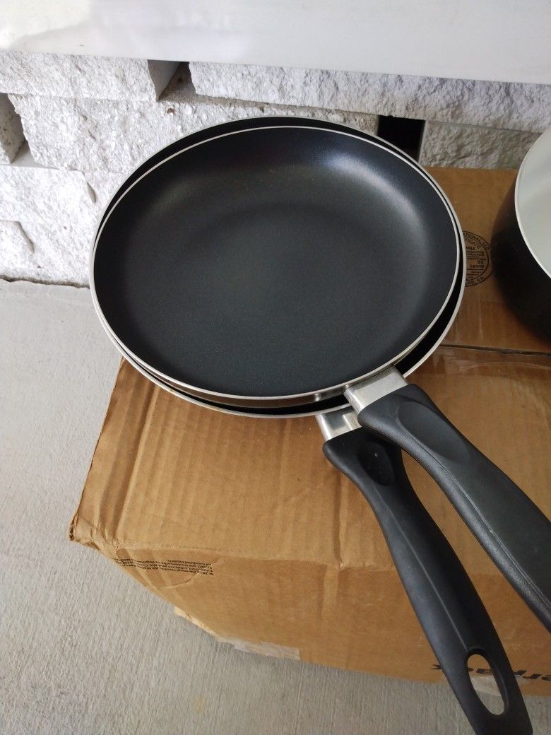 Variety Of Different Size Pans