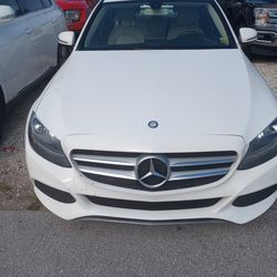 Gorgeous 2017 Mercedes-Benz C300 Leather Navigation Backup Camera Touch Screen Clean Thumbnail