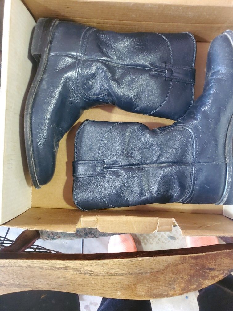 Ladies Boots