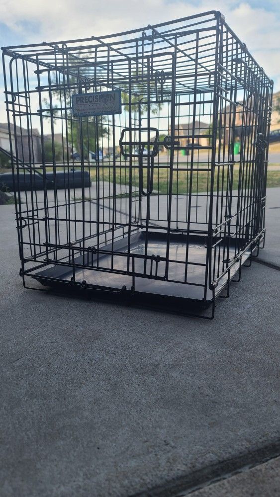 Dog Kennel L 24" H 20" W 17