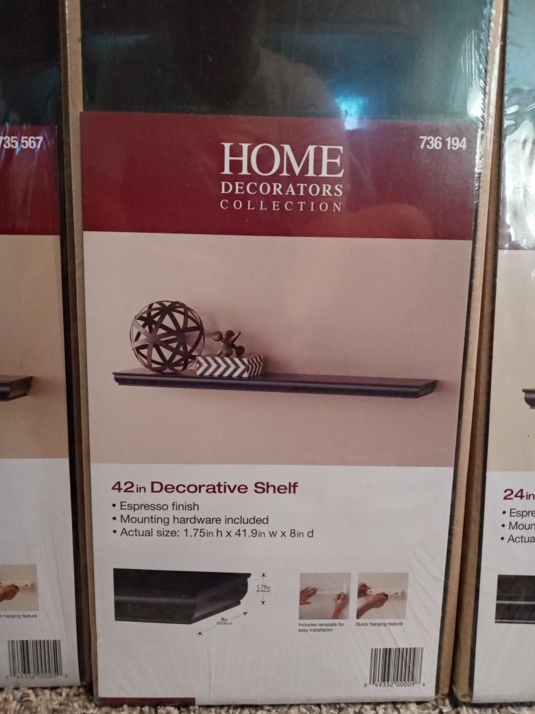 FLOATING SHELVES