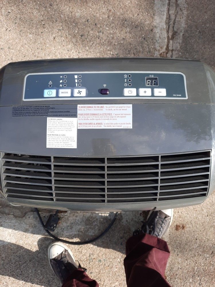 Delonghi Portable Ac Dehumidifier Unit New