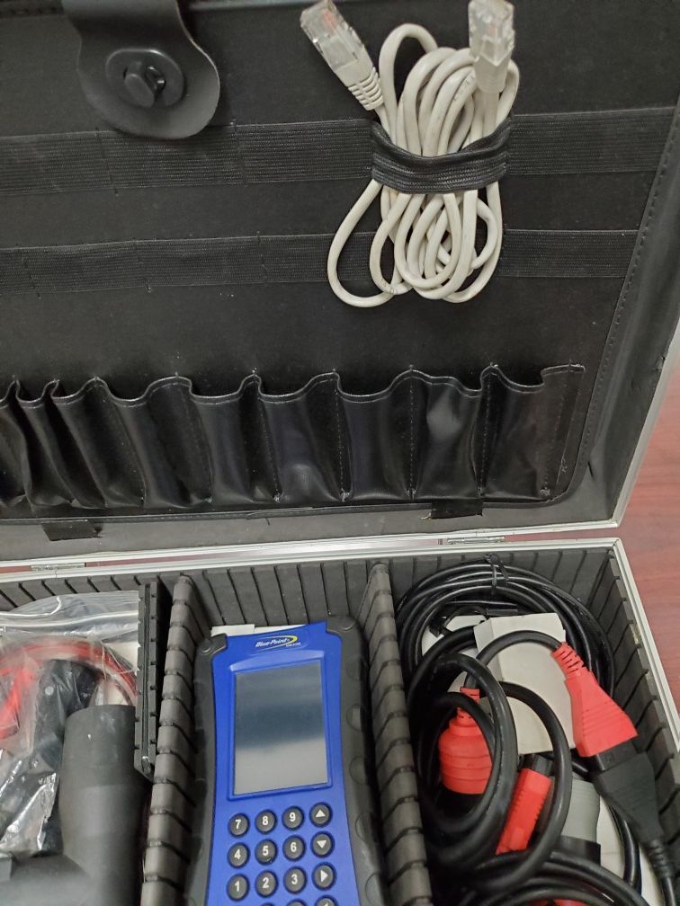 Blue point pock iq works on cars big trucks and trailers