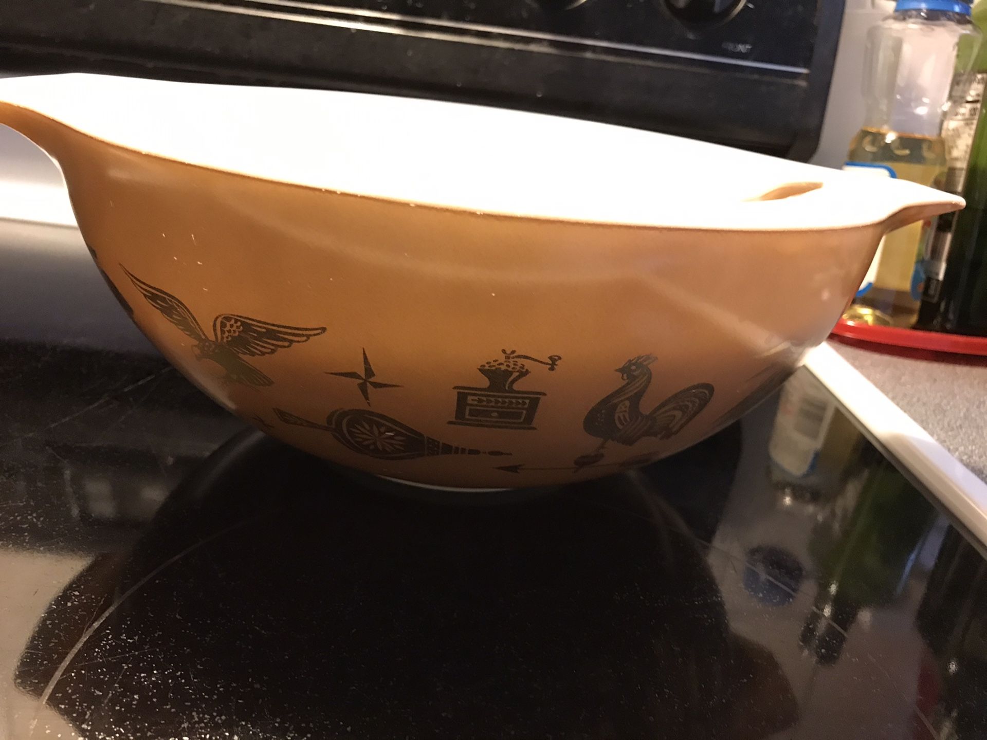 Pyrex nesting bowls