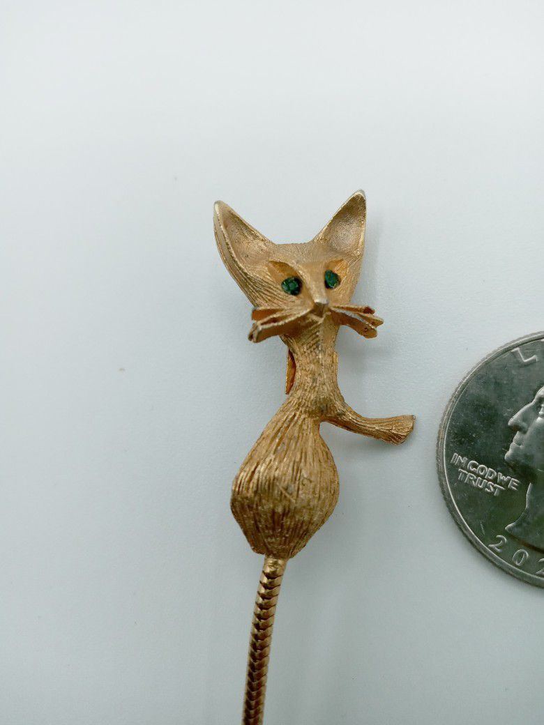 Vintage Gold Tone Cat Brooch