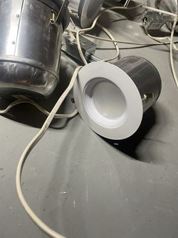 6 Inch Halo Recessed Lights (9 Fixtures) Thumbnail