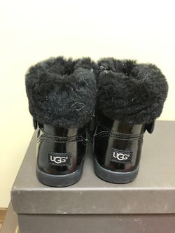 Ugg Boots TODDLER Size 8.5 Thumbnail