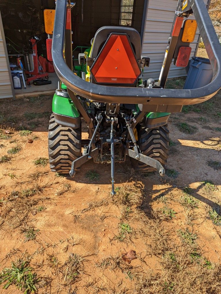 John Deere 1025r