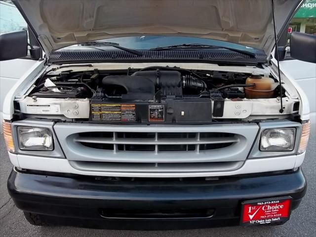 2001 Ford Econoline Cargo Van