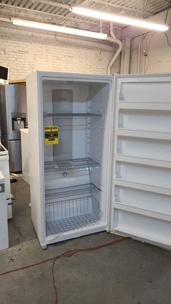 New Frigidaire 20.0 cubic feet upright freezer Thumbnail