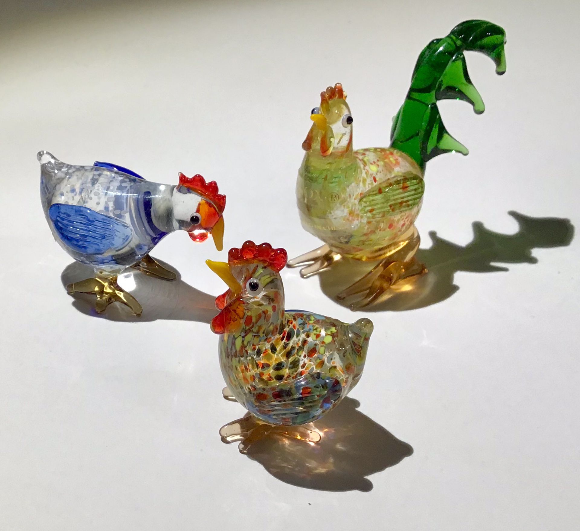 Super cute Vtg Lenox miniature Rooster barnyard Blown Glass Set Excellent Used Condition.
