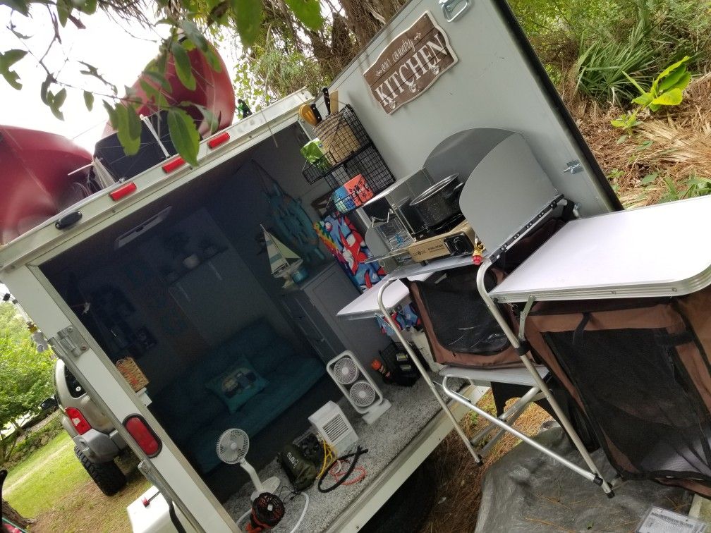 New Camper Tráiler