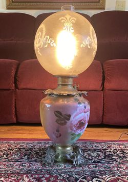 Gone with the Wind Hurricane Lamp Thumbnail