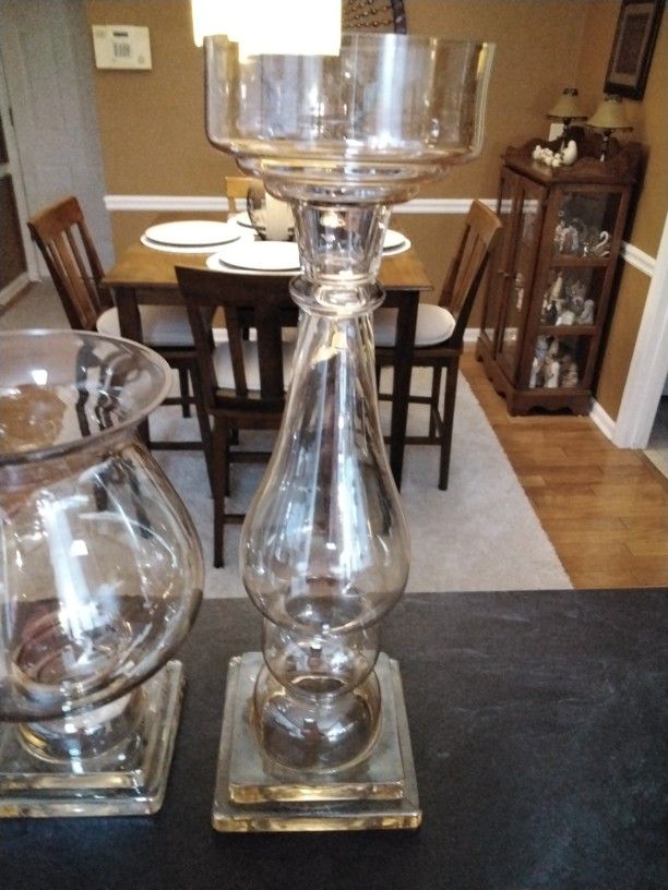 A Beautiful Candle Set Nice Quality They Have A Light Gold Color . See Size .