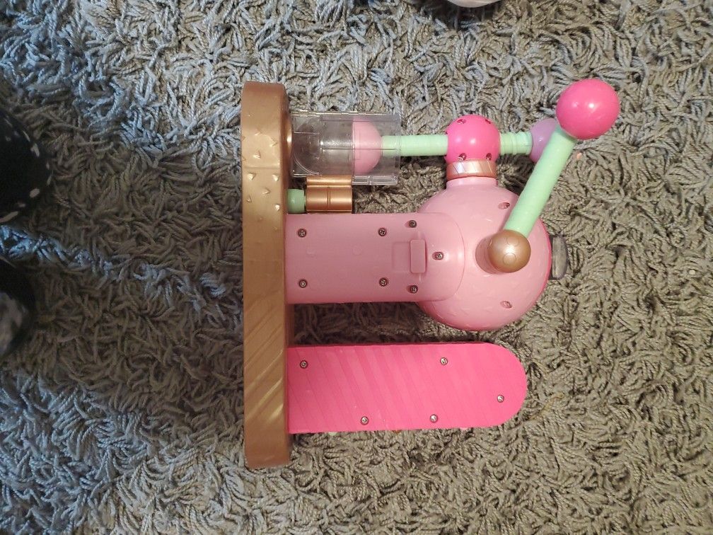 L.O.L Doll Bath Bomb Kit.
