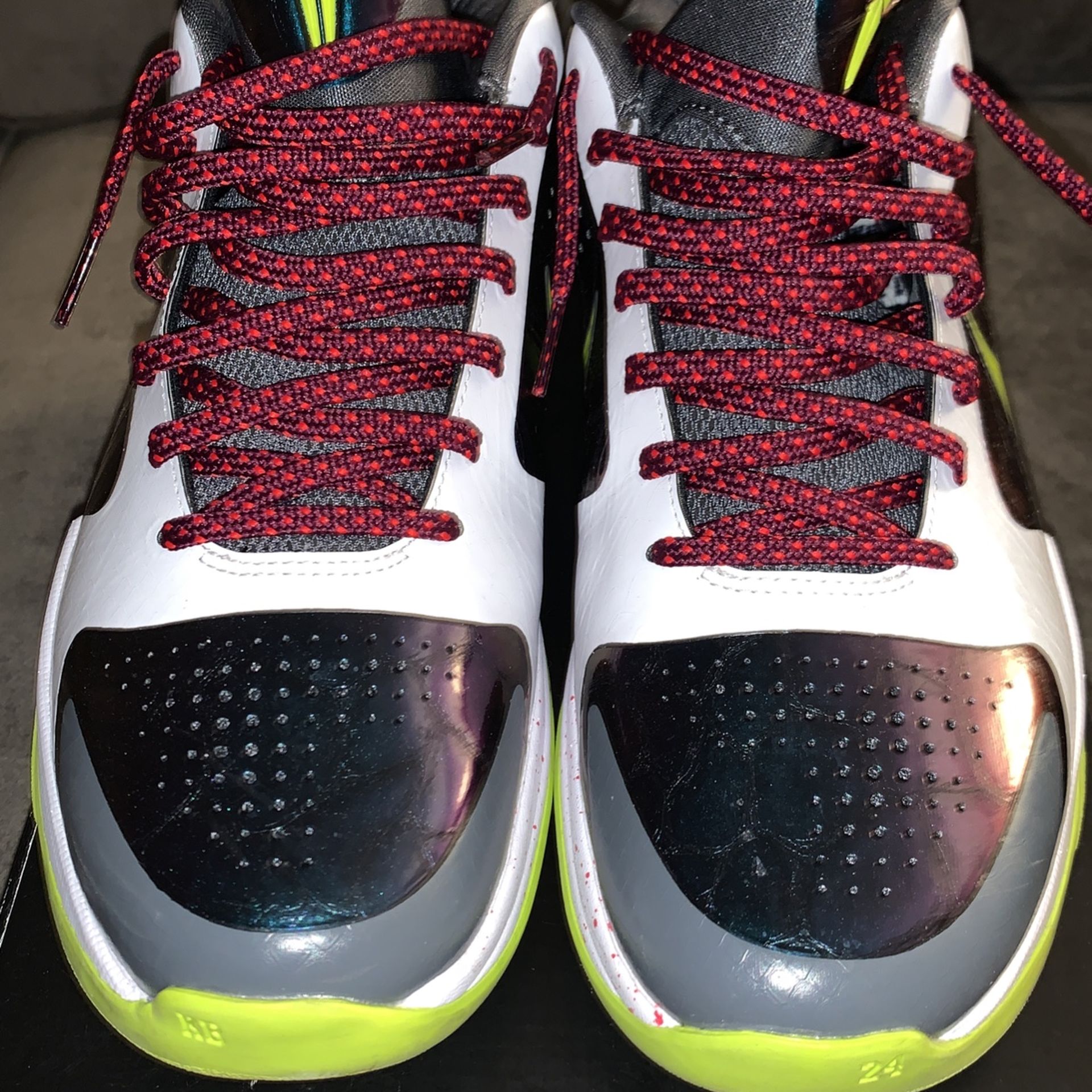 KOBE V PROTRO “CHAOS” SZ 10