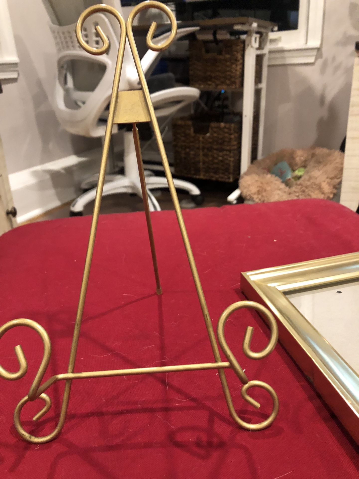 Photo Easel In Gold
