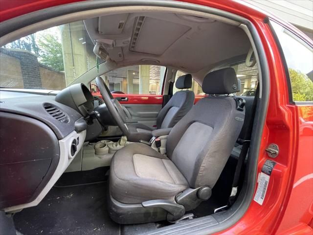 2004 Volkswagen New Beetle Coupe