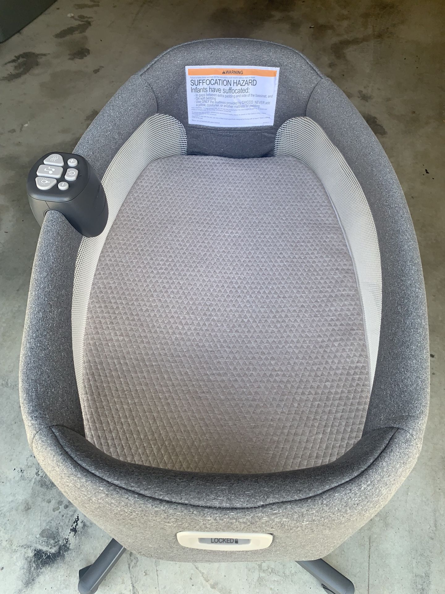 Chicco close to you 3-in-1 bedside bassinet