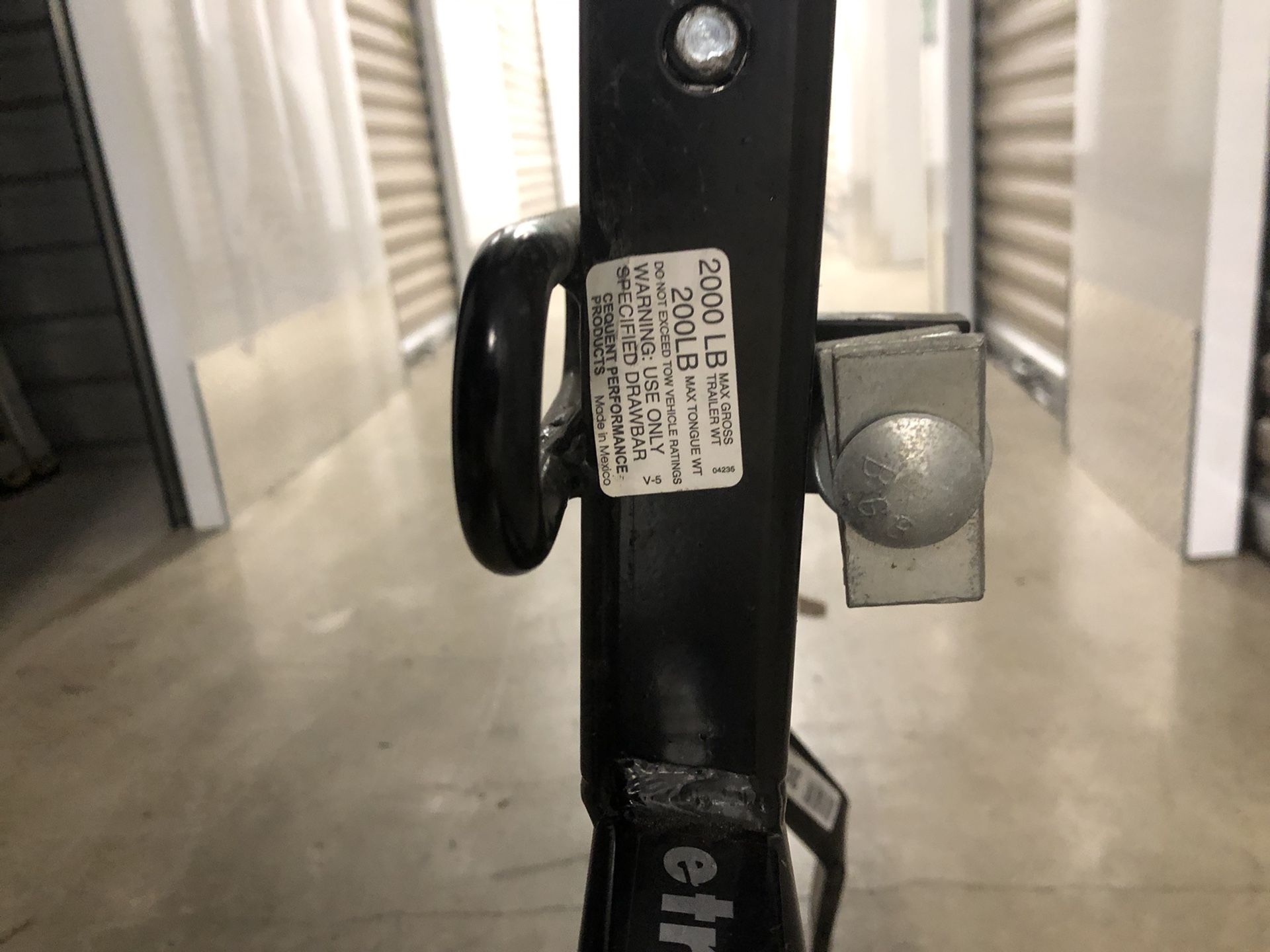 E trailer weight distribution hitch shank