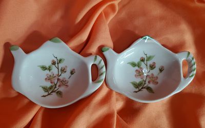 Pair of Handpainted w/ Floral Pattern Tea Kettle Spoon Rests Thumbnail