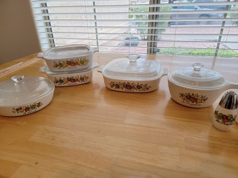 8 Piece Corningware
