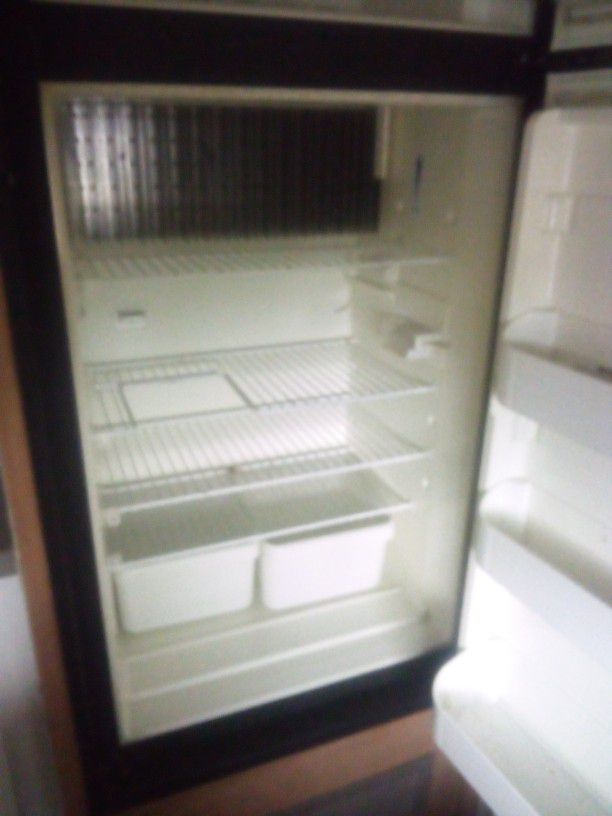 fridgerator / freezer combo for RV / camper 