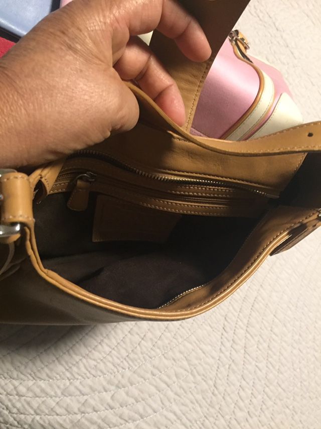 Small 👛 Coach