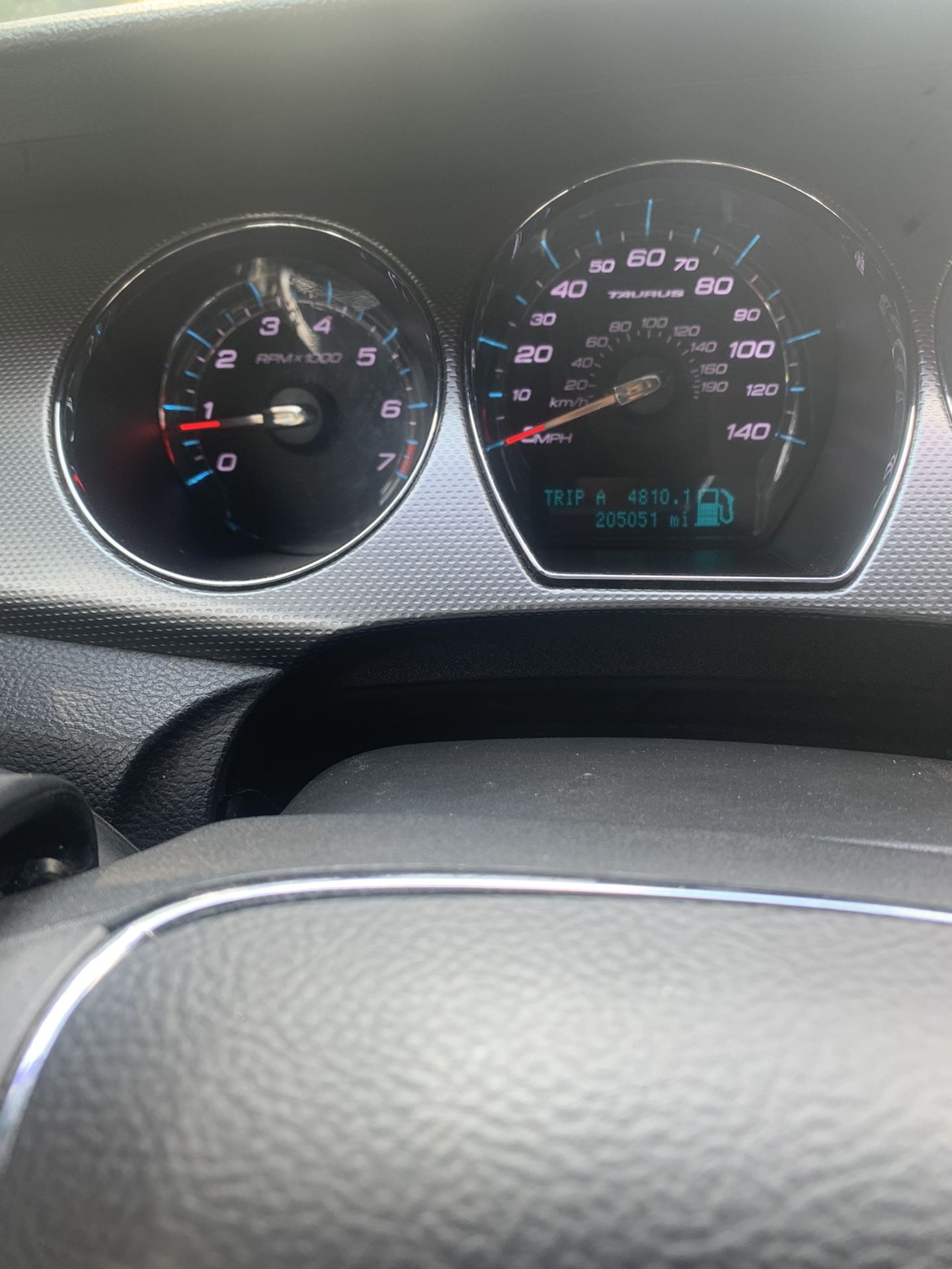 2011 Ford Taurus SEL