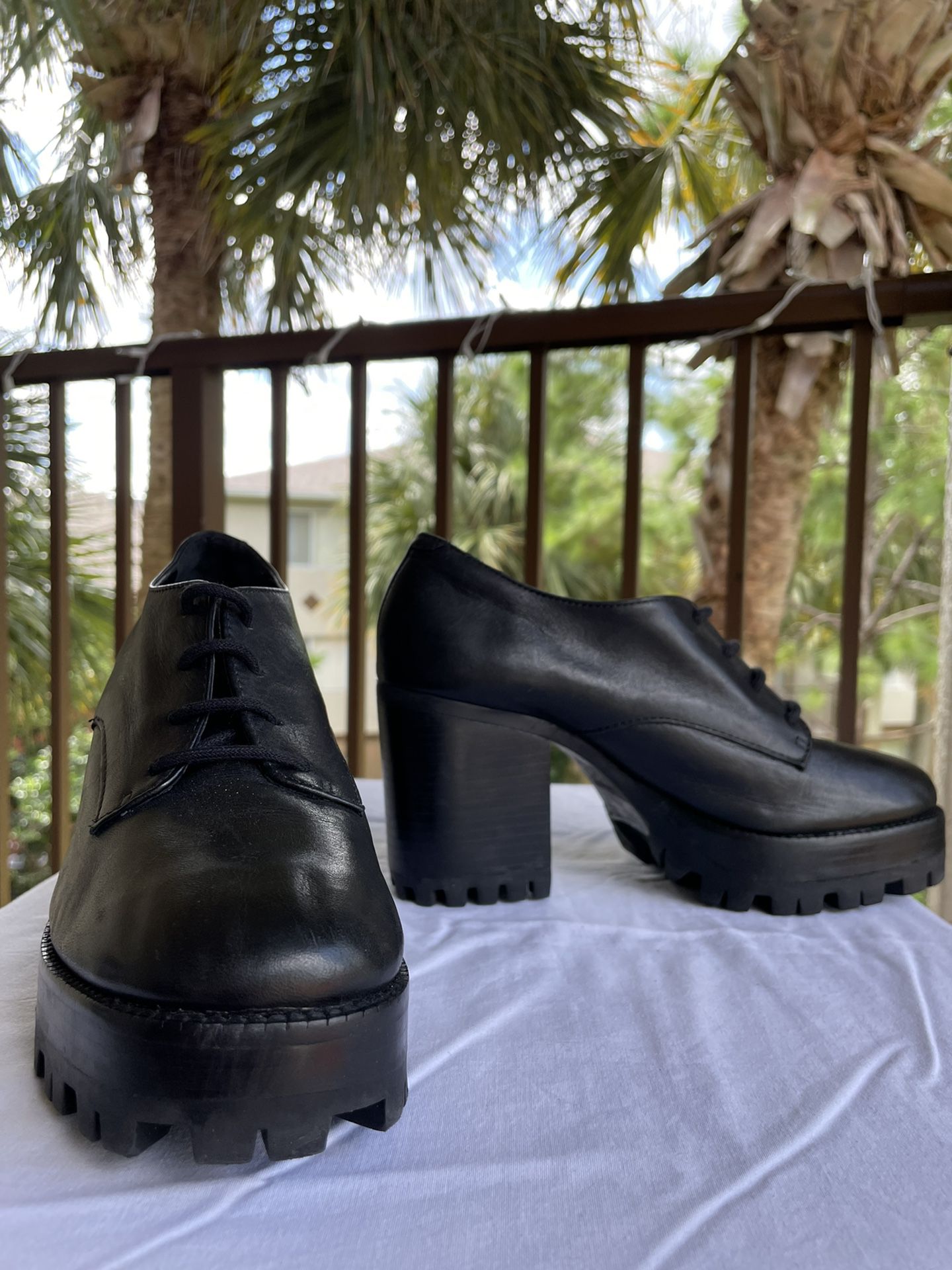 Schutz Vintage Leather Heeled Booties 