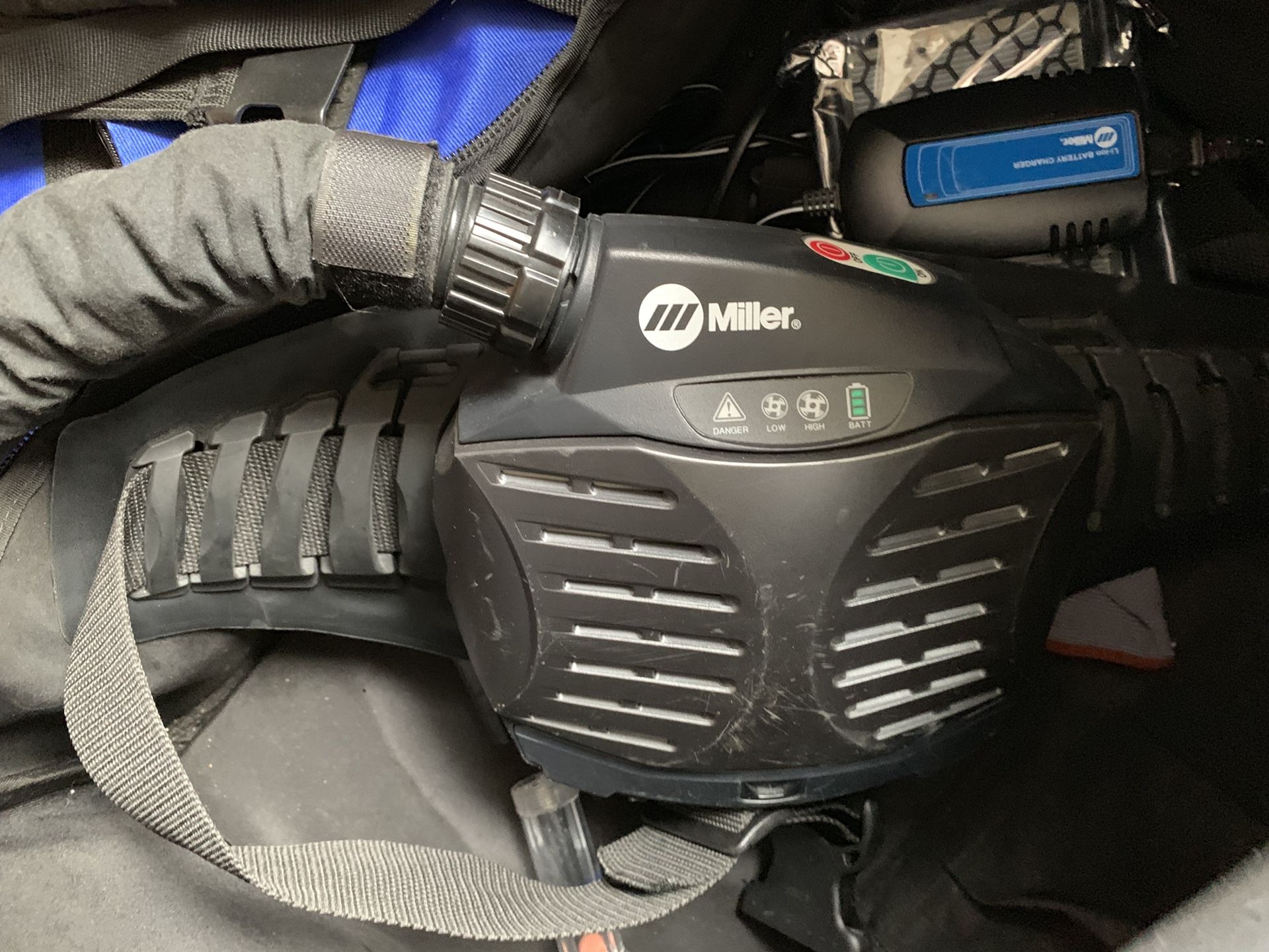 Miller papr welding hood system with titanium 9400i helmet for Sale in