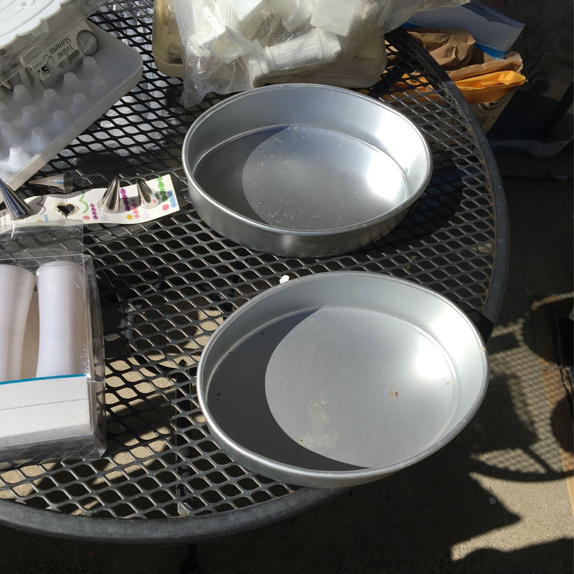 Wilton 2 Cake Pan Set