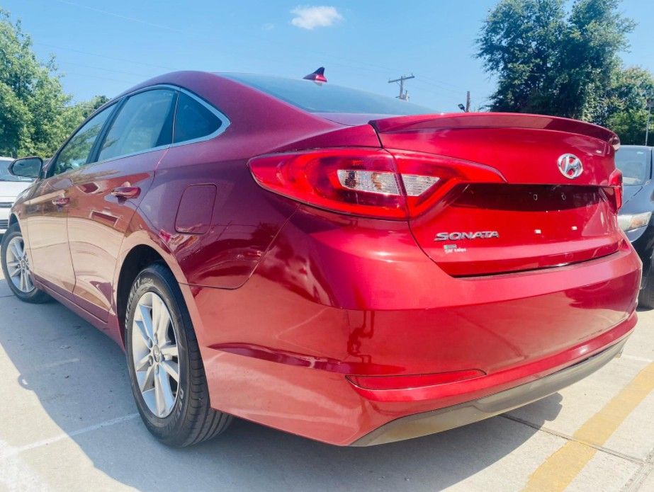 Are you looking to finance a used car vehicle?
2016 Hyundai Sonata SE