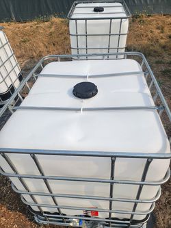 275 Gal  Water Tank IBC Tote    $250 Firm Thumbnail
