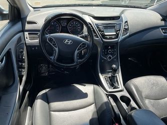 2014 Hyundai Elantra Thumbnail