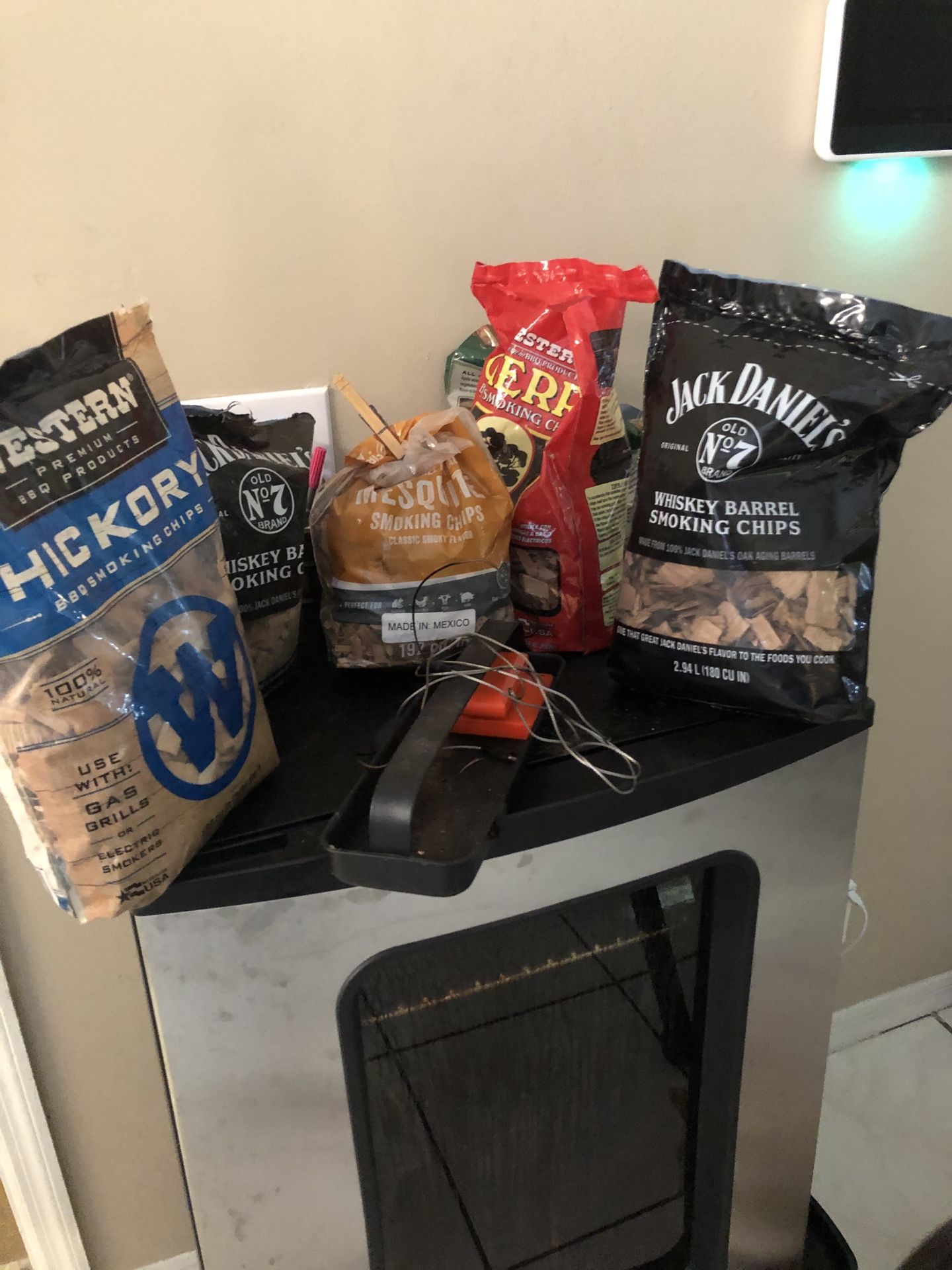 Masterbuilt Electric Smoker