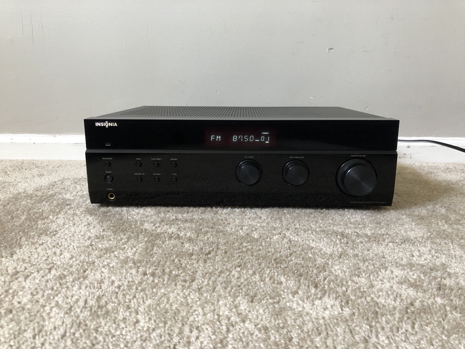 Insignia NSR2001 Home Stereo Receiver for Sale in Mount Prospect, IL