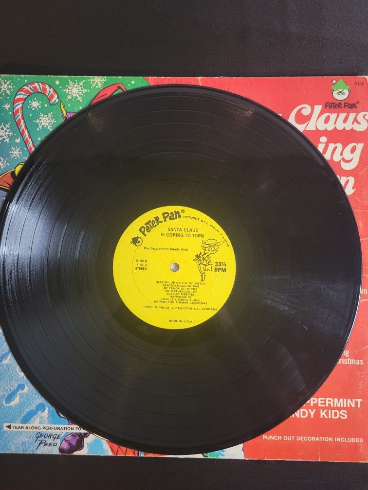 Christmas Set Santa Clause Is Coming To Town and The Little Drummer Boy Vinyl