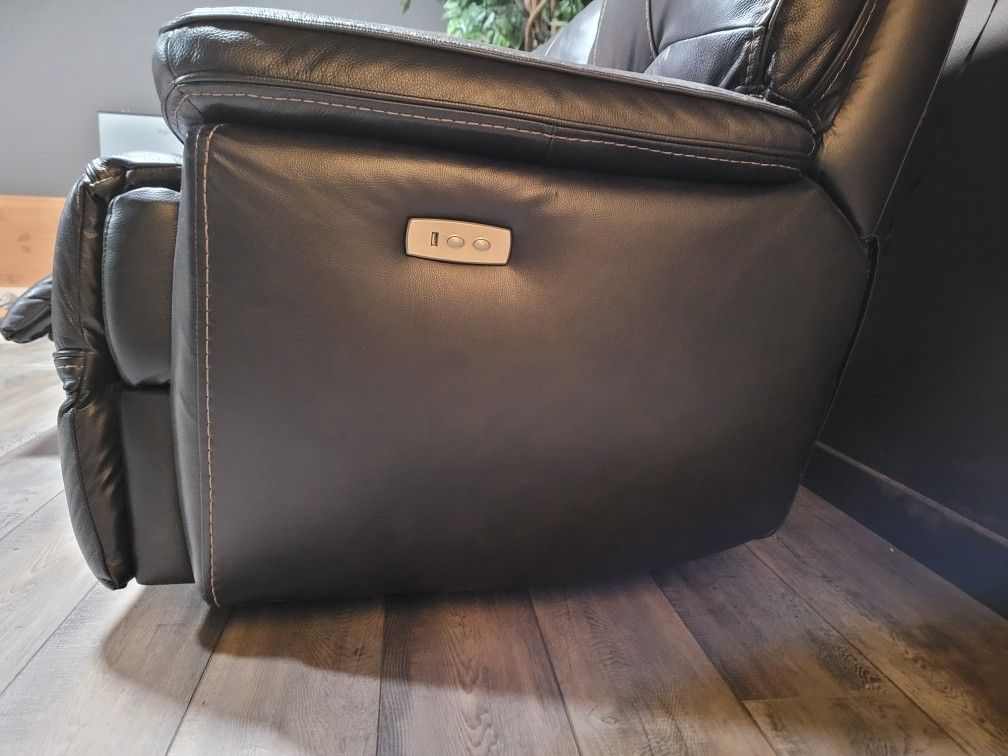 Reclining Love Seat