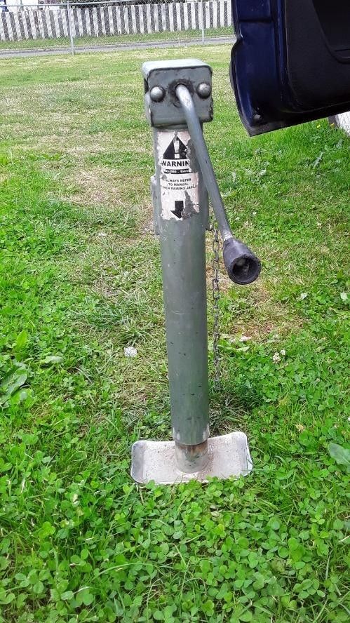 Trailer jack