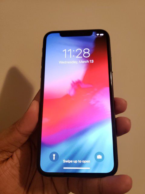 iPhone X  , 256GB,  Unlocked for All Company Carrier,  Excellent Condition like New